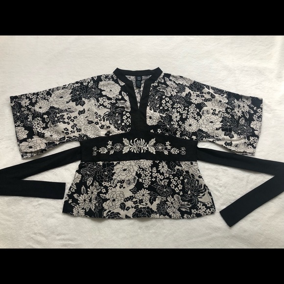 Saint Tropez West Tops - Beautiful Silk Kimono Style Blouse